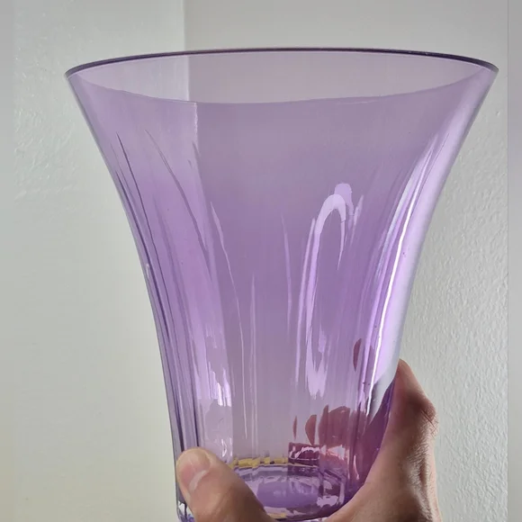 Vintage Lavender/Purple Ribbed Flared Glass Flower Vase FTD 6.5" - Picture 7 of 12